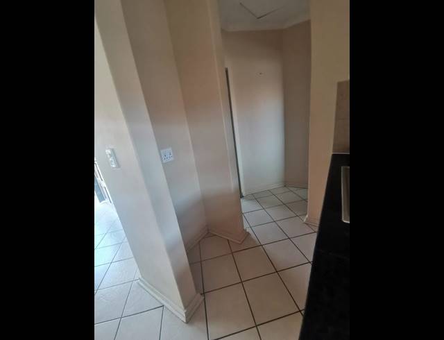 1 BEDROOM PROPERTY TO RENT IN BULT WEST